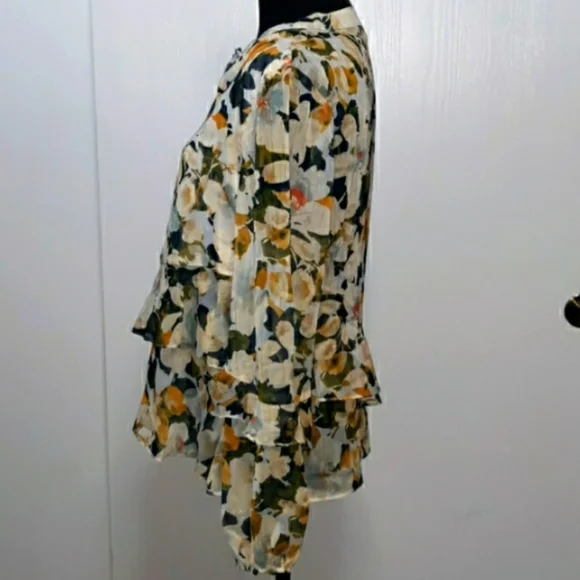 Zac & Rachel Metallic Sheer Floral Ruffle Blouse Size M NWT - Picture 3 of 10